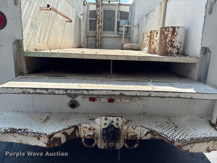 image for item EU4654 2006 Chevrolet C5500 utility / service truck