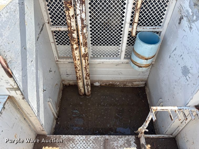 image for item EU4654 2006 Chevrolet C5500 utility / service truck