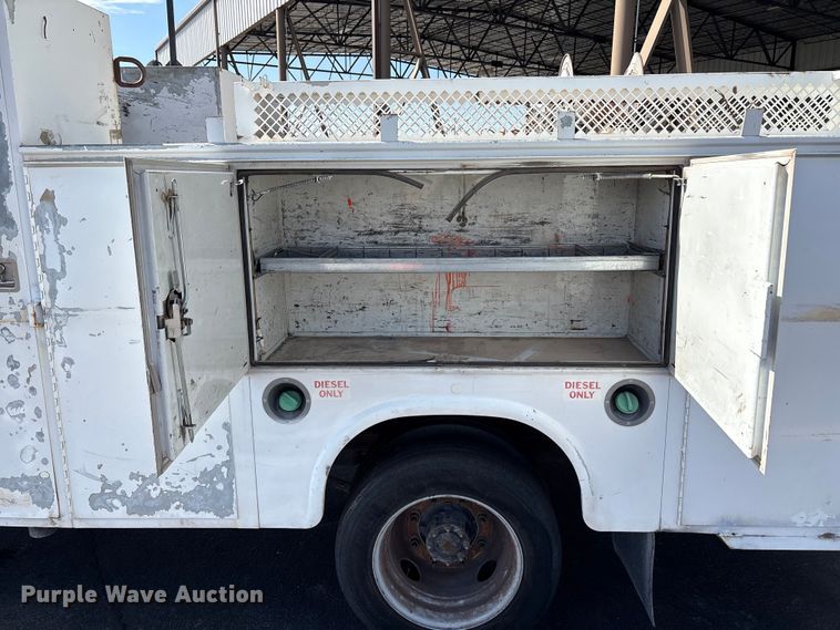 image for item EU4654 2006 Chevrolet C5500 utility / service truck