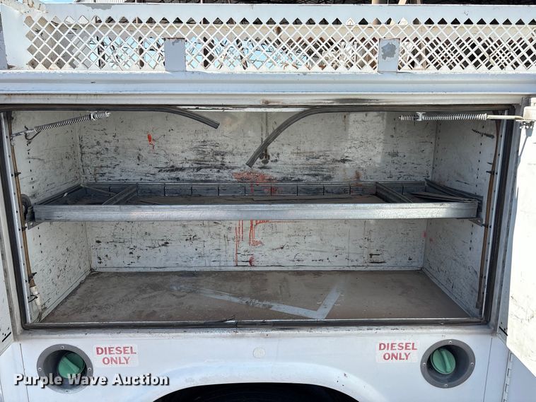 image for item EU4654 2006 Chevrolet C5500 utility / service truck