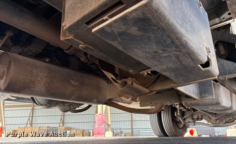 image for item EU4654 2006 Chevrolet C5500 utility / service truck