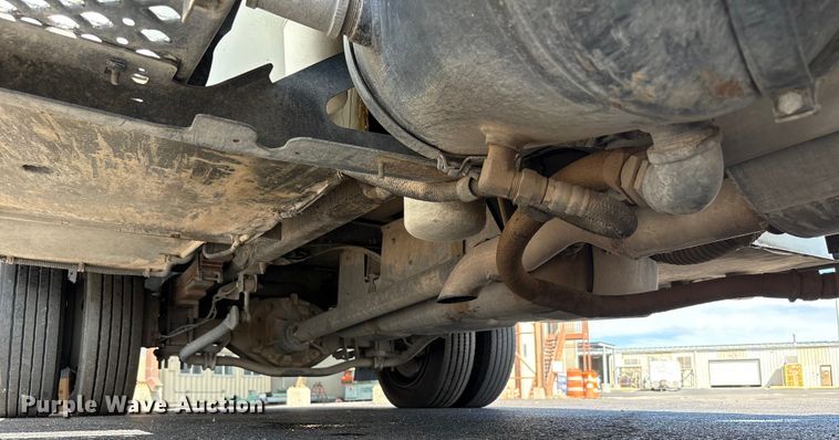 image for item EU4654 2006 Chevrolet C5500 utility / service truck