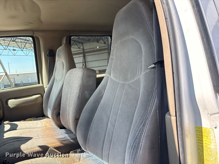 image for item EU4654 2006 Chevrolet C5500 utility / service truck