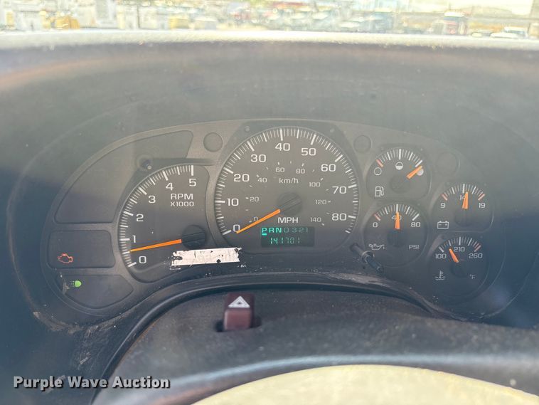 image for item EU4654 2006 Chevrolet C5500 utility / service truck