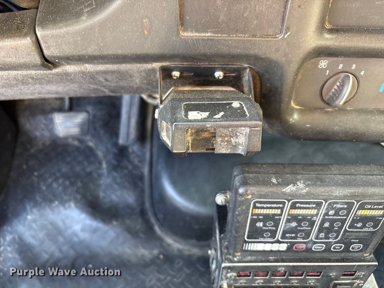 image for item EU4654 2006 Chevrolet C5500 utility / service truck