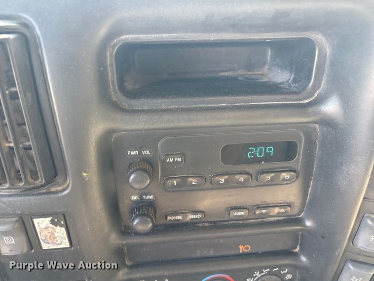 image for item EU4654 2006 Chevrolet C5500 utility / service truck