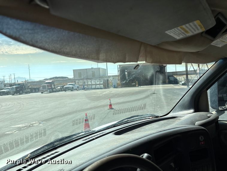 image for item EU4654 2006 Chevrolet C5500 utility / service truck