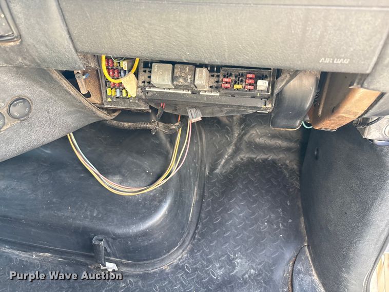 image for item EU4654 2006 Chevrolet C5500 utility / service truck