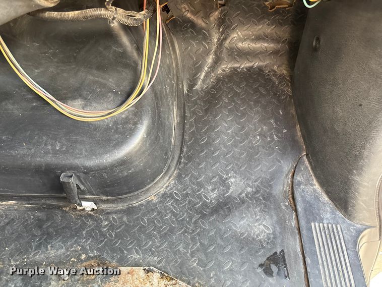 image for item EU4654 2006 Chevrolet C5500 utility / service truck