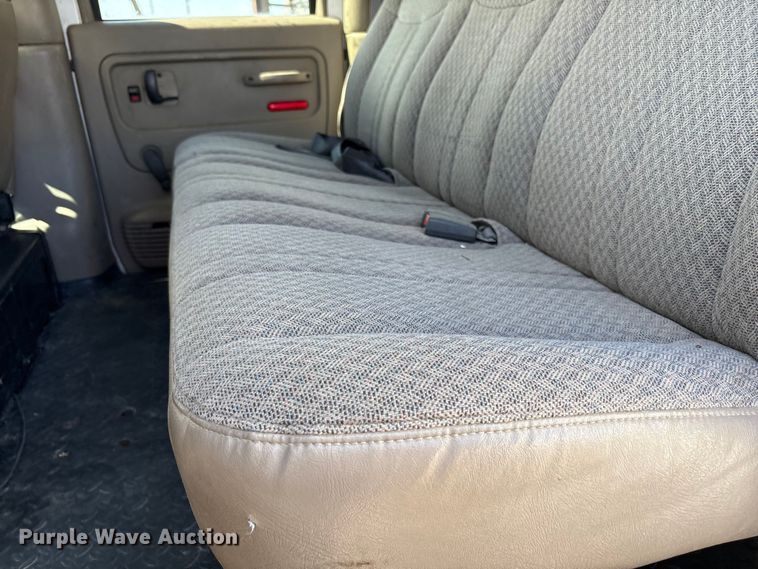 image for item EU4654 2006 Chevrolet C5500 utility / service truck