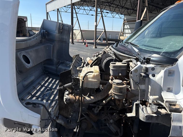 image for item EU4654 2006 Chevrolet C5500 utility / service truck