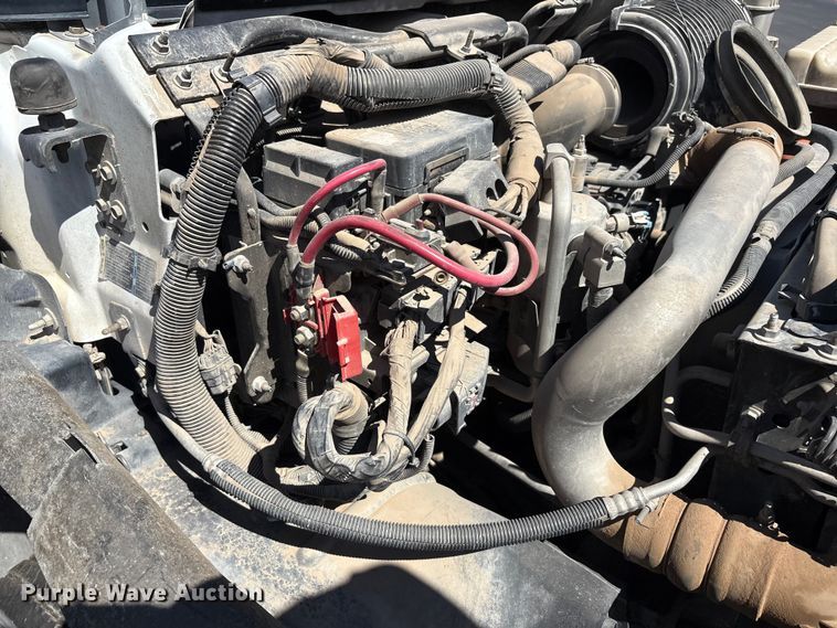 image for item EU4654 2006 Chevrolet C5500 utility / service truck