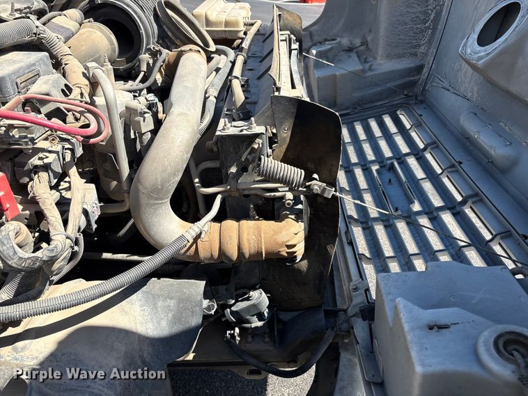 image for item EU4654 2006 Chevrolet C5500 utility / service truck