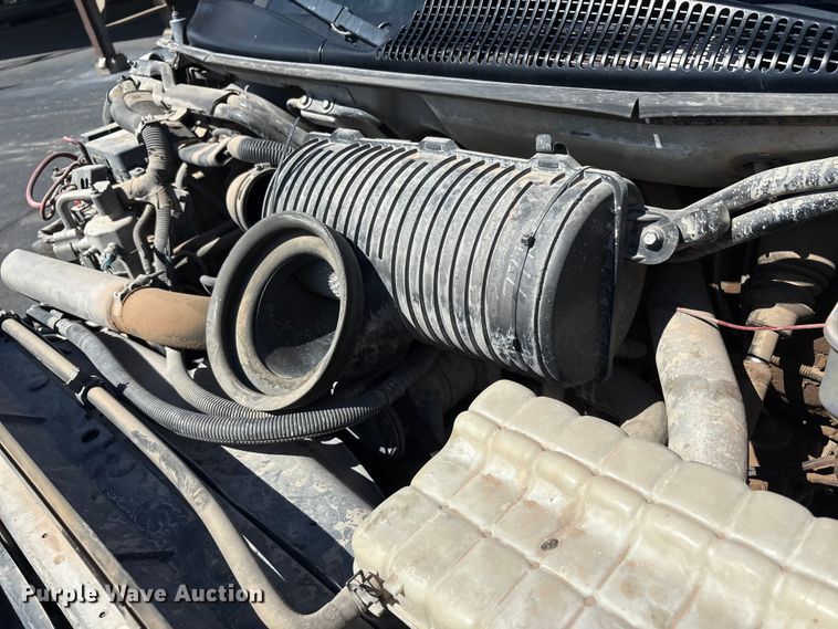 image for item EU4654 2006 Chevrolet C5500 utility / service truck