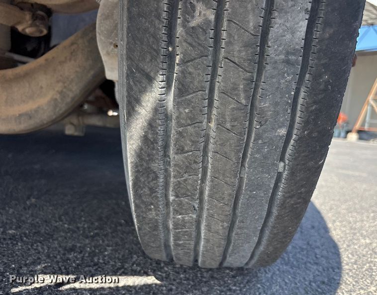 image for item EU4654 2006 Chevrolet C5500 utility / service truck