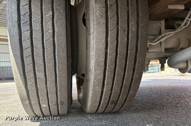 image for item EU4654 2006 Chevrolet C5500 utility / service truck