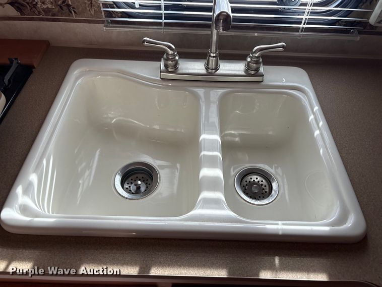 image for item EU4659 2007 K-Z Sportsmen Sportster toy hauler camper