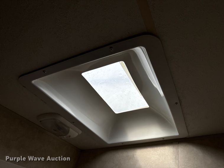 image for item EU4659 2007 K-Z Sportsmen Sportster toy hauler camper