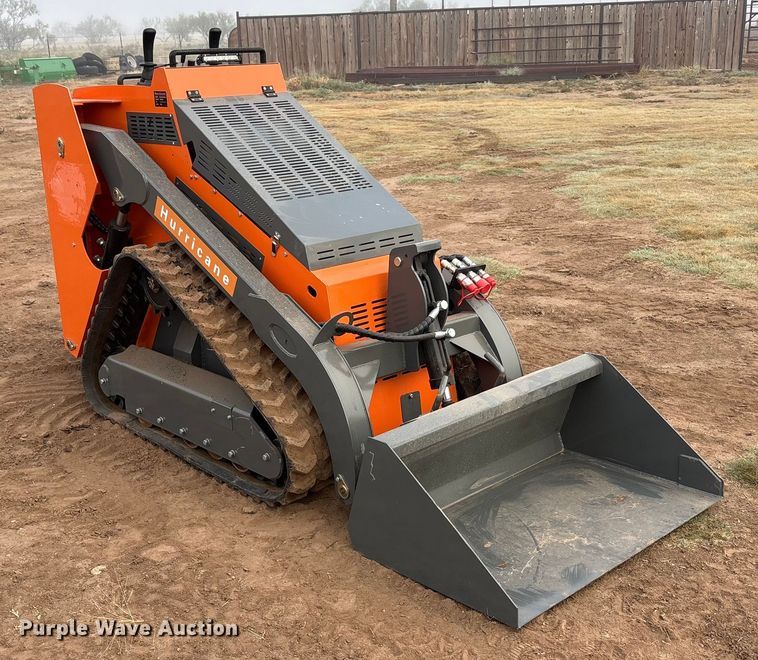 image for item EU4661 2024 Hurricane HRC600 compact utility loader