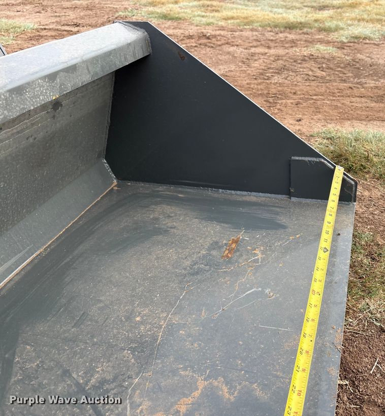 image for item EU4661 2024 Hurricane HRC600 compact utility loader