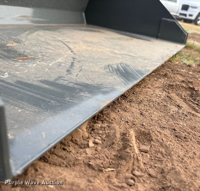 image for item EU4661 2024 Hurricane HRC600 compact utility loader