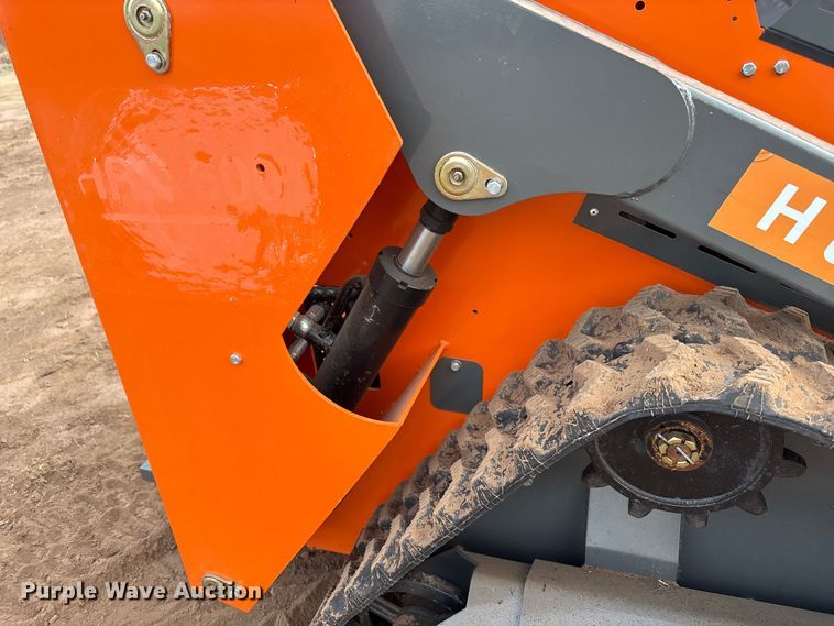 image for item EU4661 2024 Hurricane HRC600 compact utility loader