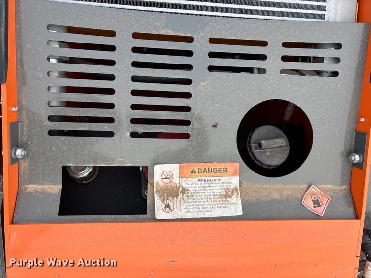 image for item EU4661 2024 Hurricane HRC600 compact utility loader