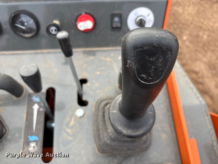 image for item EU4661 2024 Hurricane HRC600 compact utility loader