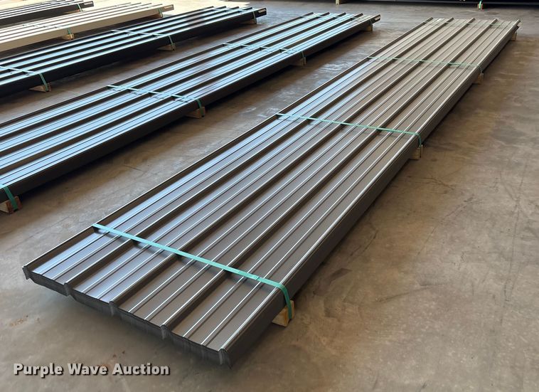 image for item EU4677 (79) sheets of siding/roofing