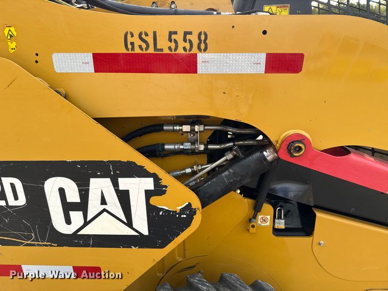 image for item EU5050 2013 Caterpillar 272D skid steer loader