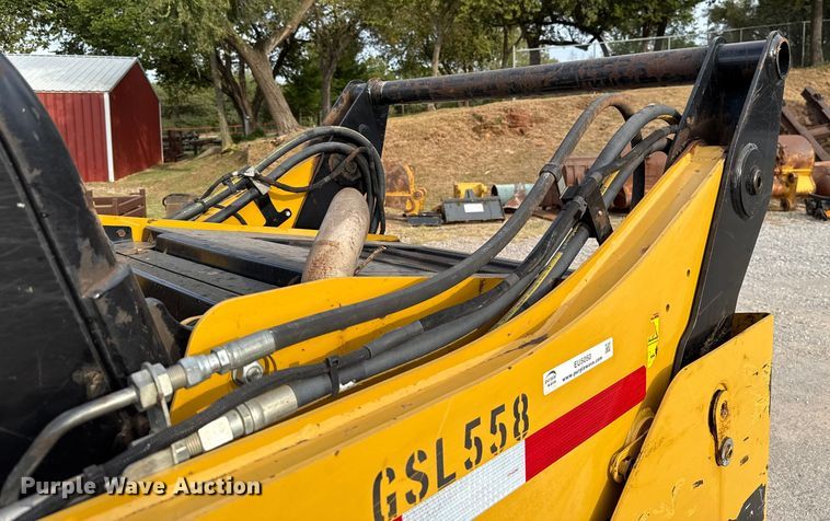 image for item EU5050 2013 Caterpillar 272D skid steer loader