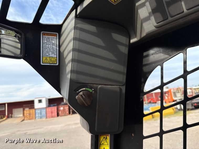 image for item EU5050 2013 Caterpillar 272D skid steer loader