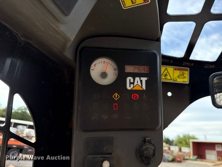 image for item EU5050 2013 Caterpillar 272D skid steer loader