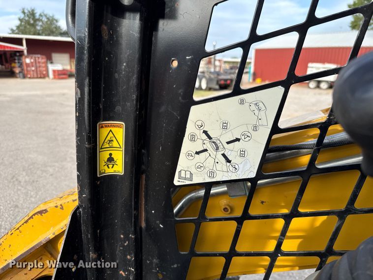 image for item EU5050 2013 Caterpillar 272D skid steer loader