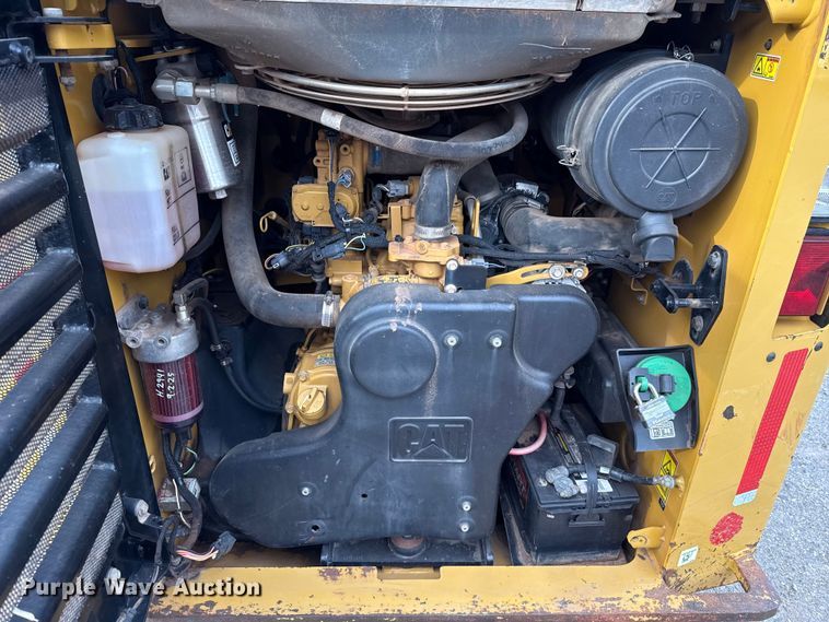 image for item EU5050 2013 Caterpillar 272D skid steer loader