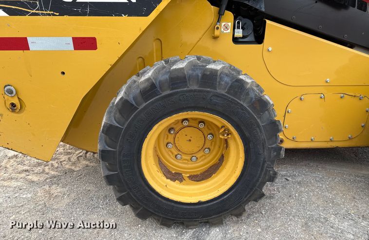 image for item EU5050 2013 Caterpillar 272D skid steer loader