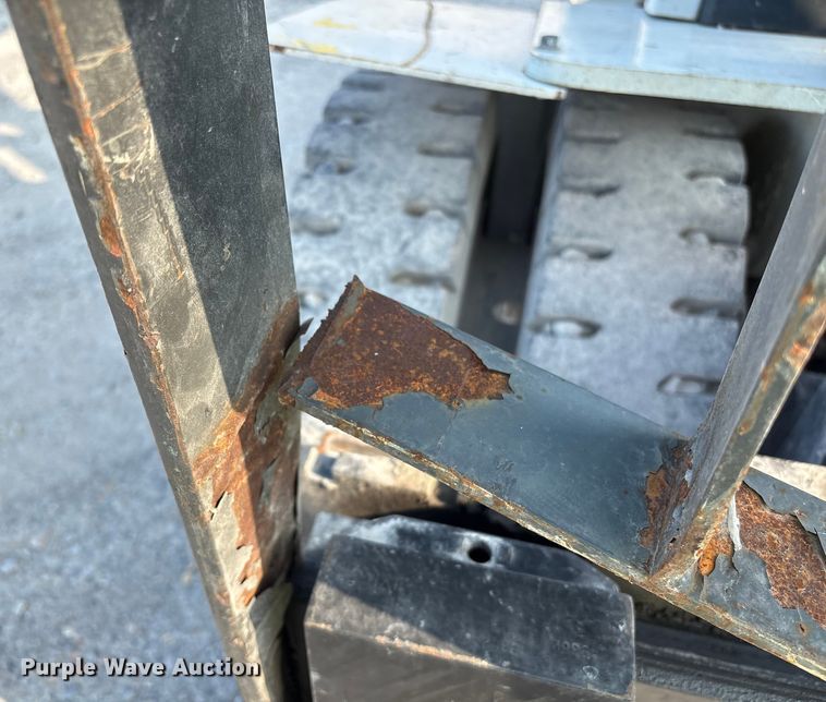 image for item EU7006 2015 UniCarriers PF110YLP forklift