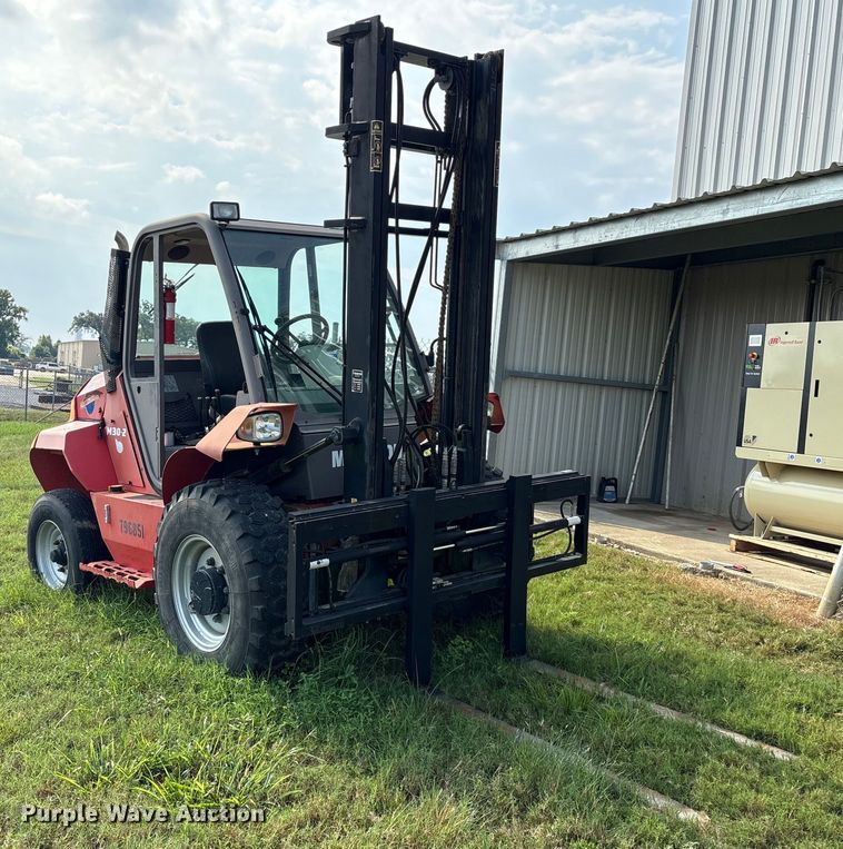 image for item EU7007 2015 Manitou M30-2T forklift