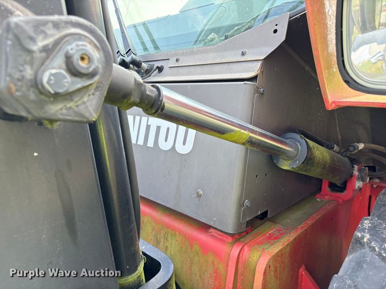 image for item EU7007 2015 Manitou M30-2T forklift