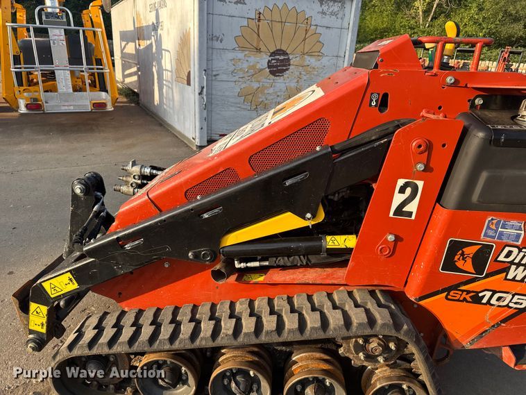 image for item EV1853 2021 Ditch Witch SK1050 compact utility loader