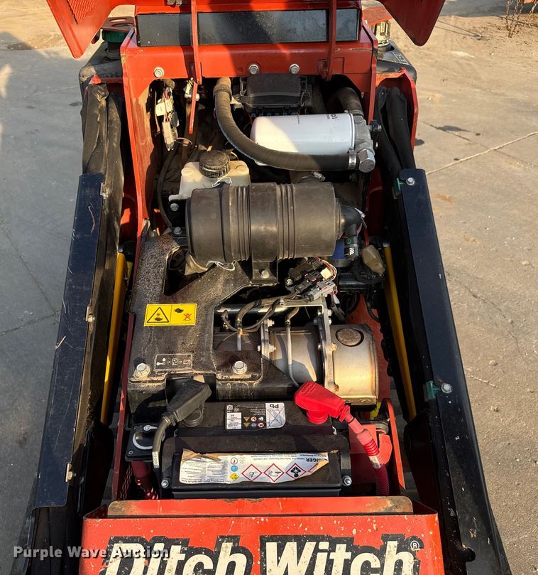 image for item EV1853 2021 Ditch Witch SK1050 compact utility loader