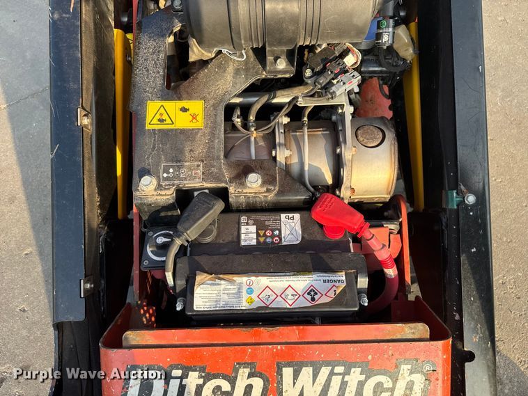 image for item EV1853 2021 Ditch Witch SK1050 compact utility loader