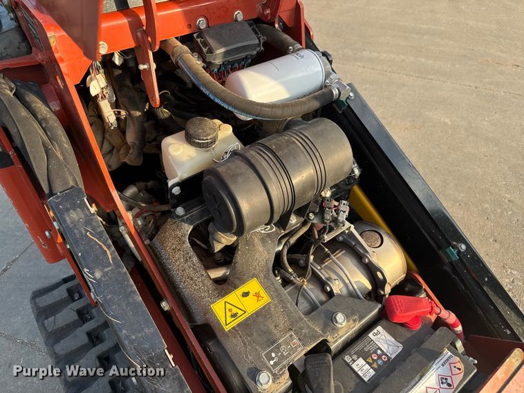 image for item EV1853 2021 Ditch Witch SK1050 compact utility loader