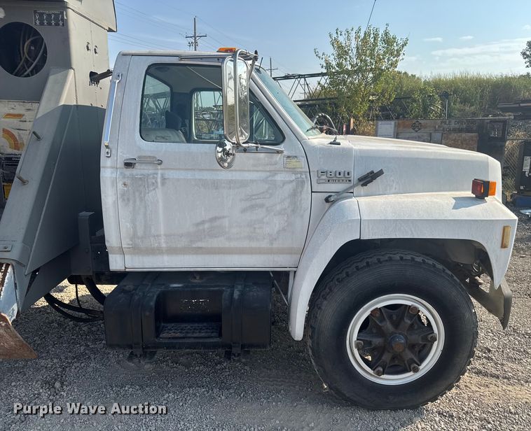 image for item EV1854 1990 Ford F700 crane truck