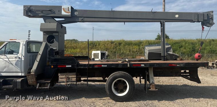 image for item EV1854 1990 Ford F700 crane truck