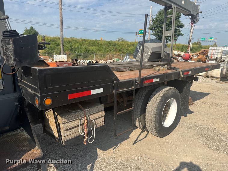 image for item EV1854 1990 Ford F700 crane truck