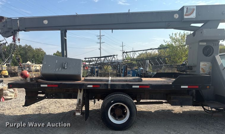 image for item EV1854 1990 Ford F700 crane truck