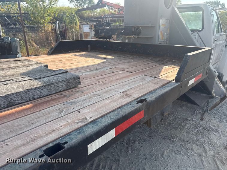 image for item EV1854 1990 Ford F700 crane truck