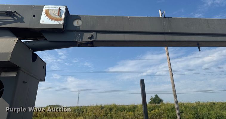 image for item EV1854 1990 Ford F700 crane truck