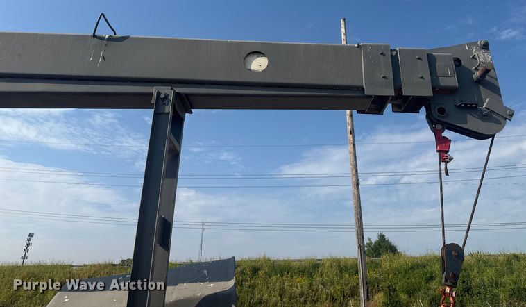 image for item EV1854 1990 Ford F700 crane truck